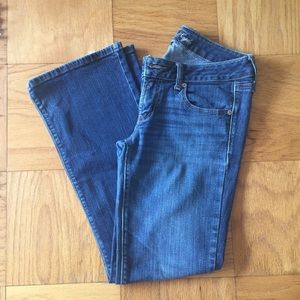 AE Boyfriend Jeans